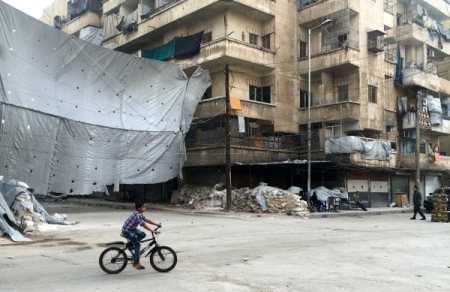 Из восточных кварталов Алеппо убежали практически 200 мирных граждан
