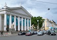 Историю бывших царских резиденций в пригородах Петербурга расскажут языком современного театра в Манеже