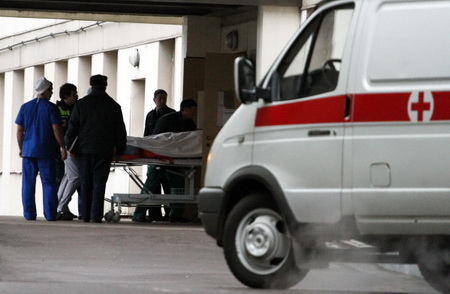 Восемь человек пострадали и один погиб в ДТП с микроавтобусом в Новосибирской области