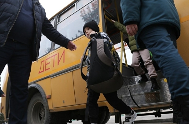Более 10 тыс. белгородских детей остаются в других регионах страны - губернатор