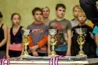 Кировские школьники на турнире "Серебряная штурмовка" соревновались в поднятии по пожарной лестнице
