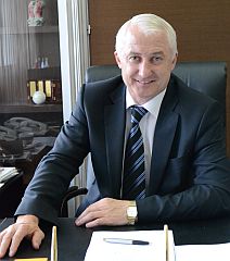 Руководитель департамента физкультуры и спорта Новосибирской области В.Братцев: "Мы отстояли строительство спортивных объектов в 2015 году на 70%"