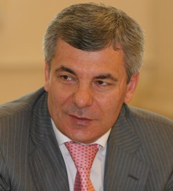 Представитель исполнительной власти КБР в Совете Федерации А.Каноков: "2015 год будет сложным и определяющим будущее"