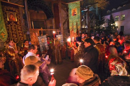 Более 700 тыс. человек посетили богослужения в Москве по случаю Пасхи