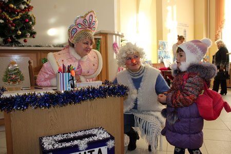Крымские дети просят у Деда Мороза окончания войны на Донбассе и встречу с Путиным