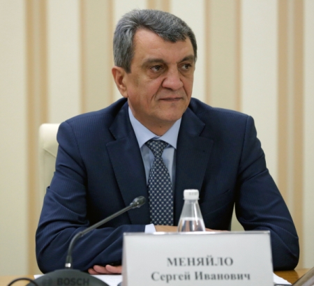 Губернатор Севастополя отказался комментировать отставку Чалого