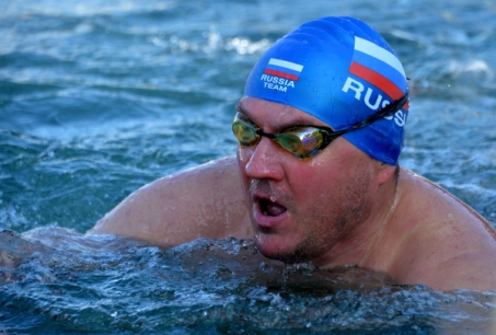 Тюменские "моржи" устроят 71-километровый заплыв в честь Дня Победы