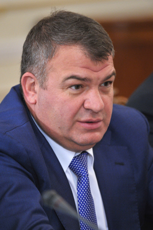 Экс-министр обороны Сердюков стал управдомом здания в Молочном переулке