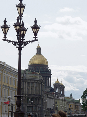 Сухая и жаркая погода ждет Петербург в начале недели, затем начнутся дожди