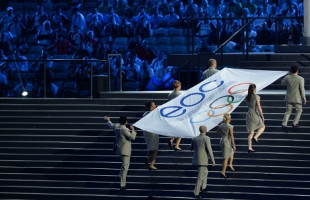 Российские атлеты смогут выступить на международных турнирах лишь под нейтральным флагом