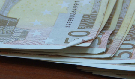 Рубль потеснил доллар и евро
