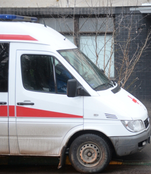В кировскую больницу госпитализированы семь подростков, которым стало плохо в ехавшем из Москвы поезде