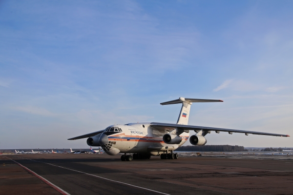 Более 18 тонн гумпомощи доставила в подтопленные районы Приморья авиация МЧС России