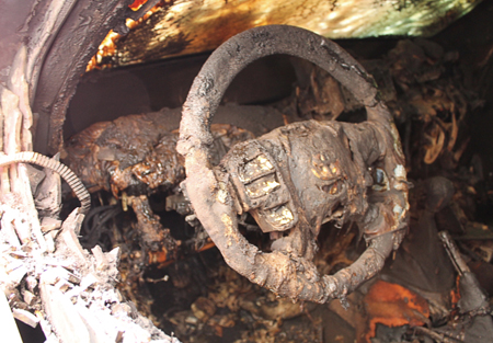Автомобиль, из которого, вероятно, расстреляли известного в Иваново бизнесмена, найден сгоревшим