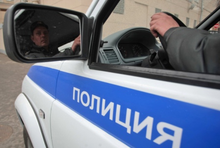 Полицейские в Омской области устроили массовую драку во время празднования дня рождения коллеги