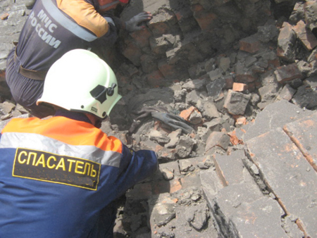 Спасатели не нашли людей под завалами дома в Рязани, где взорвался газ