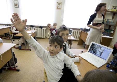 Голодец предлагает сделать проект "Российская электронная школа" международным