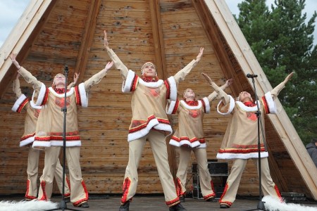 Более 40 ансамблей народного танца соберутся на фестиваль в Подмосковье