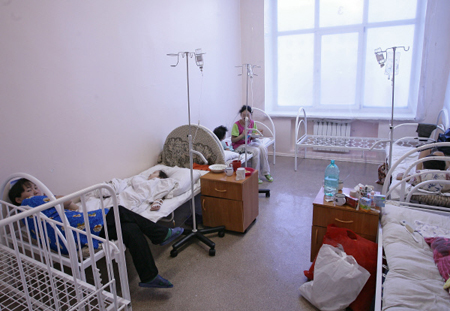 Около десятка школьников в Екатеринбурге подхватили кишечную инфекцию