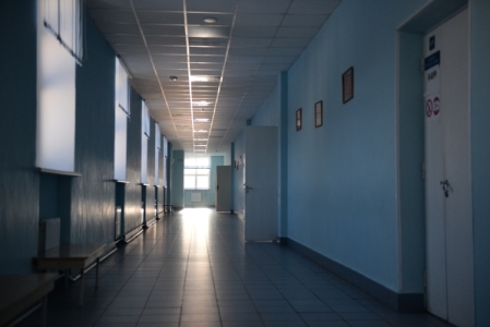 В ХМАО закроют здание спортшколы "Сибиряк", где обучались попавшие в ДТП дети