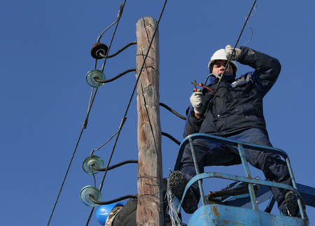 Циклон оставил без электричества более 500 жителей села на севере Камчатки