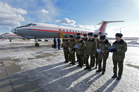 Минобороны может ввести в эксплуатацию самолеты устаревших типов - Ту-154, Ил-62М