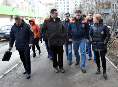 Члены правительства Подмосковья проверили качество благоустройства во дворах Пушкино