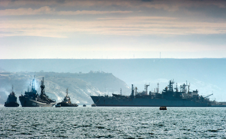 Черноморский флот отрабатывает выход в торпедную атаку
