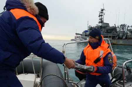 Более 450 кв.км акватории Черного моря обследовано после крушения сухогруза "Герои Арсенала"