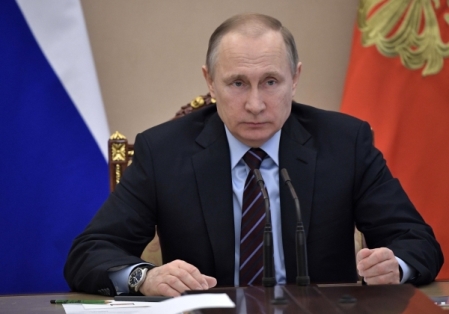 Путин призвал к аккуратности в отношении курса национальной валюты