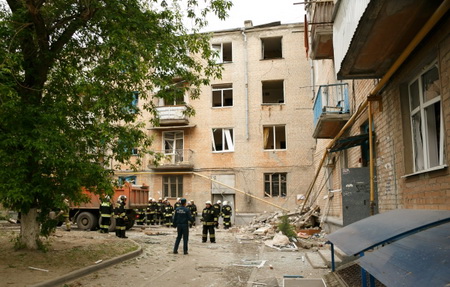 Часть дома, пострадавшего в результате взрыва газа в Волгограде, будет снесена