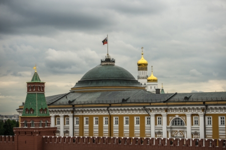 Никаких решений по Тулееву не принималось, заявляют в Кремле