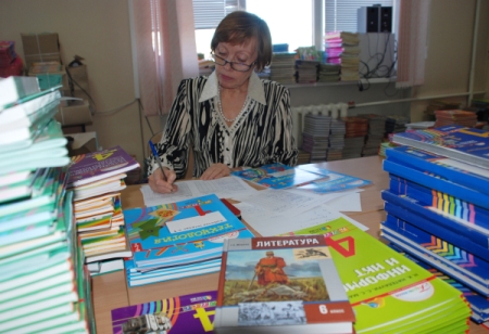 Почти полмиллиона новых учебников поступят в школы Карачаево-Черкесии к началу учебного года