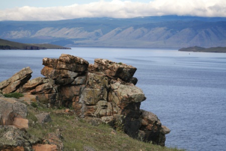 Поломка одного из трех паромов спровоцировала огромные очереди на остров Ольхон на Байкале