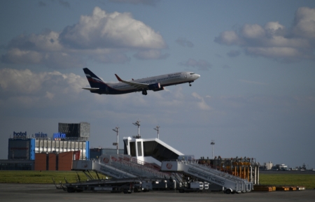 Росавиация зафиксировала во вторник задержки чартерных рейсов четырех авиакомпаний