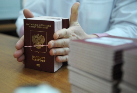 Сроки выдачи загранпаспортов российским гражданам планируется сократить