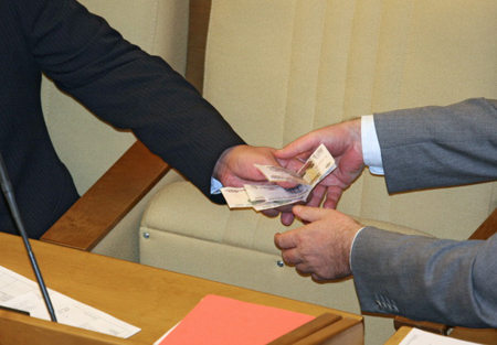 Уголовное дело о хищении из бюджета 50 млн рублей расследуют в Саратове