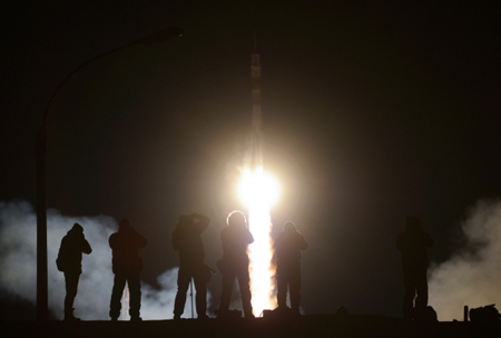 Запуск "Прогресса" отложен из-за неполадок на ракете-носителе