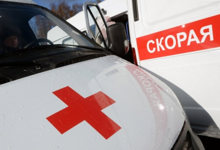 Шесть человек, включая двух детей, пострадали при столкновении автобуса с легковым автомобилем в Югре
