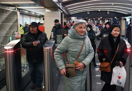 Три станции юго-восточного участка "фиолетовой" ветки московского метро на день раньше открыли для пассажиров