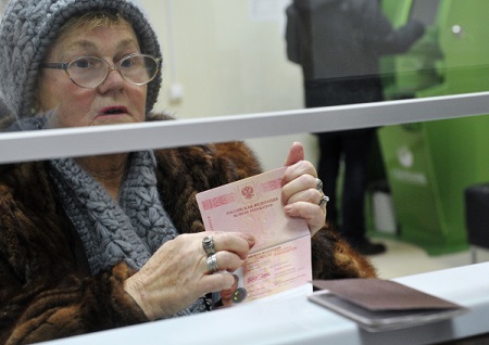 Госпошлину за выдачу загранпаспорта увеличат до 5 тысяч рублей