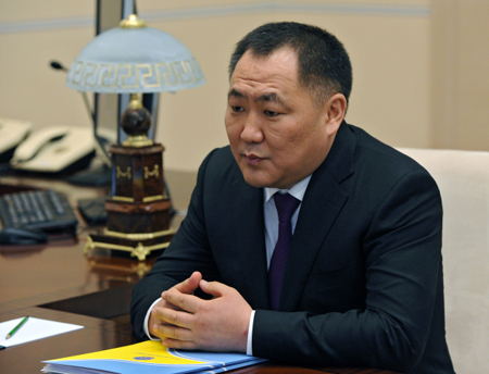 Тува лоббирует строительство автодороги в республику Алтай для выхода на Монголию