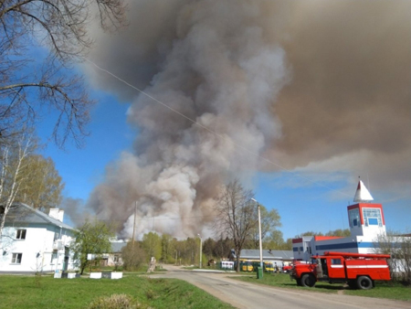 Единичные взрывы возобновились на арсенале в Пугачево из-за роста температуры