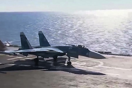 Авиаполк корабельных самолетов Северного флота начал перелет в Крым
