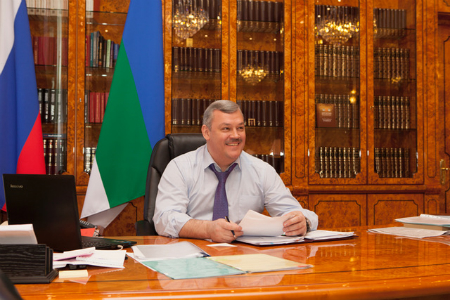 Глава Коми С.Гапликов: "Трасса Сыктывкар - Нарьян-Мар будет передана на федеральный уровень к 2026 году"