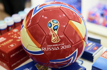 Порядка 400 футбольных мячей различных чемпионатов и стран выставили в музее Сочи