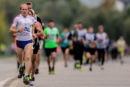 Семь тысяч человек пробежали марафон "Европа - Азия" в Екатеринбурге