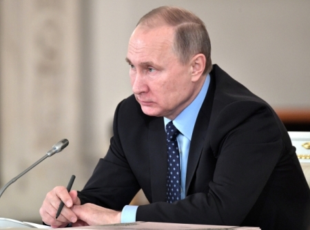 Путин внес на рассмотрение Заксобрания ЯНАО три кандидатуры на пост губернатора, включая врио главы округа Артюхова