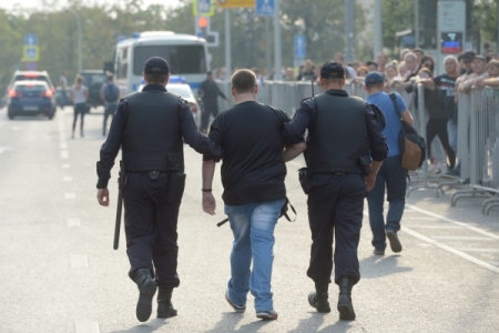Полиция в Москве задерживает участников несанкционированного митинга против повышения пенсионного возраста