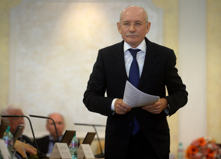 Глава Башкирии Хамитов передал свой мандат депутата Госсобрания коллеге поселкового совета